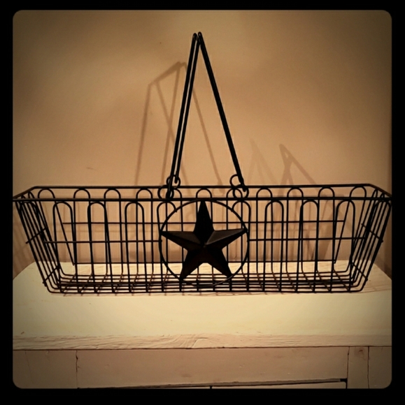 Other - 🌻 Black Wire Star Basket